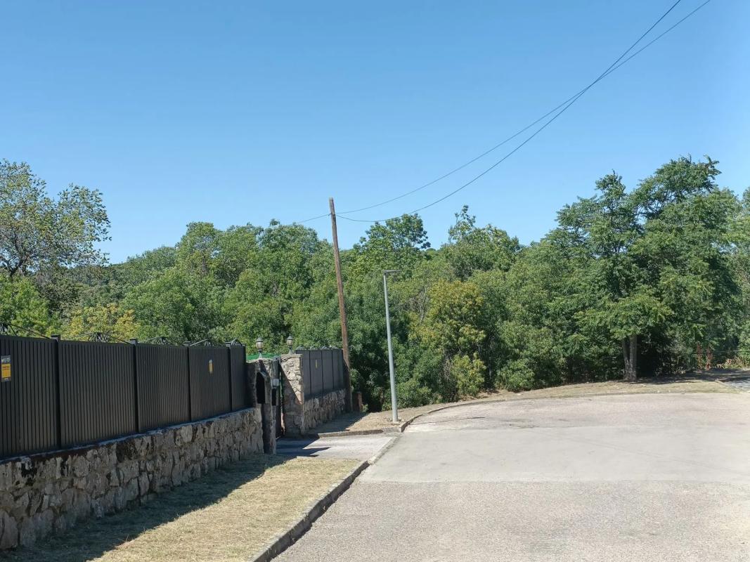 Terreno en venta en Valdemorillo, Madrid photo 3