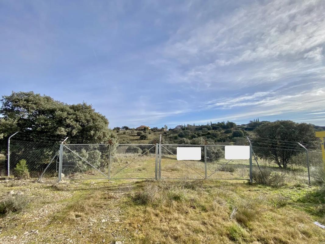 Land for sale in Valdemorillo, Madrid photo 5