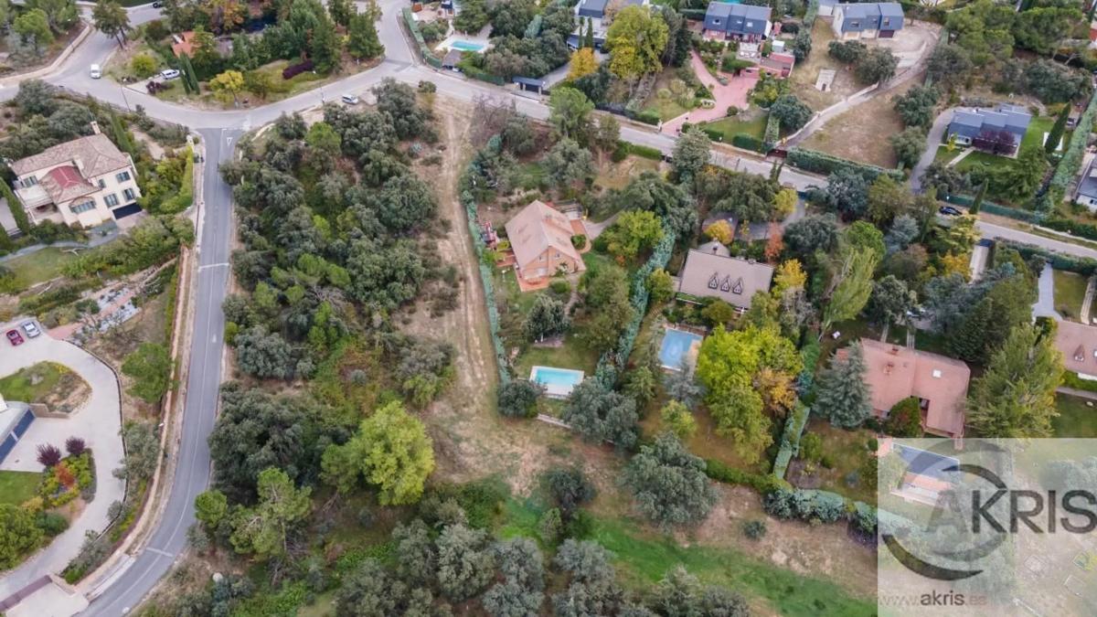 Terreno en venta en Ciudalcampo, Madrid photo 1