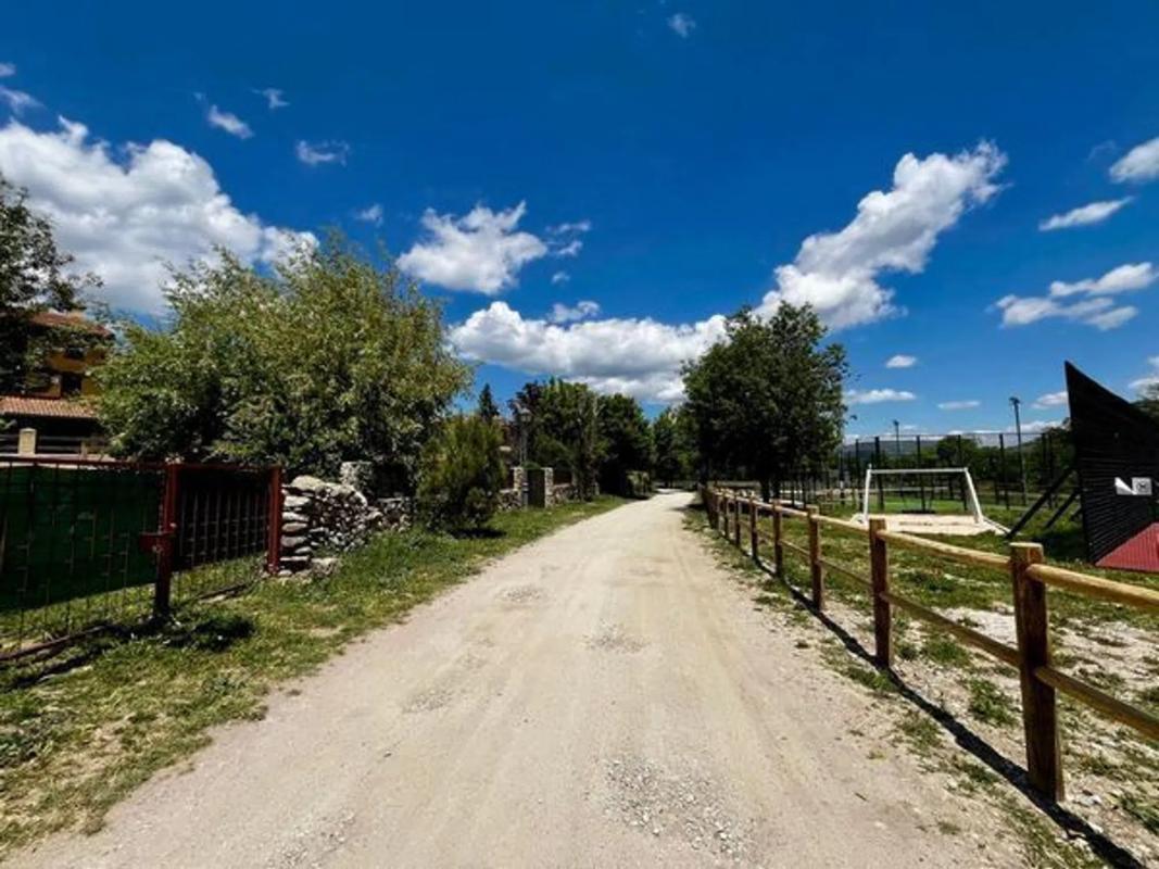 Land for sale in Pinilla del Valle, Madrid photo 4