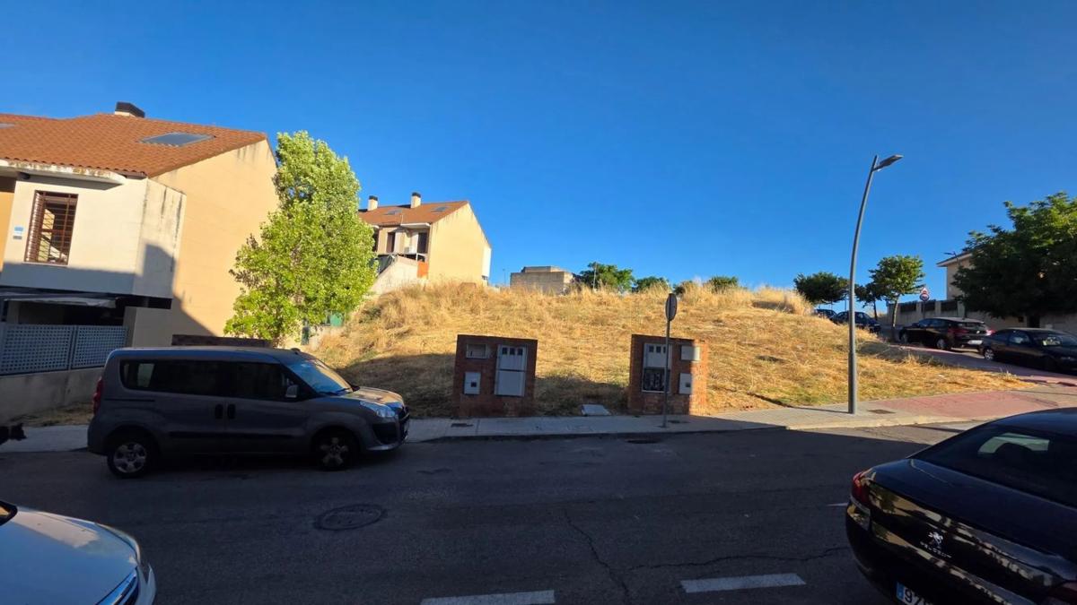 Terreno en venta en Valdeolmos-Alalpardo, Madrid photo 5