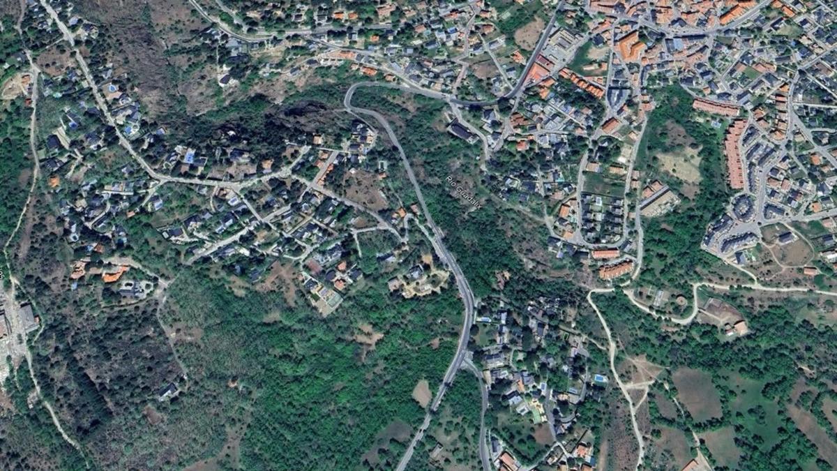 Land for sale in Miraflores de la Sierra, Madrid photo 3