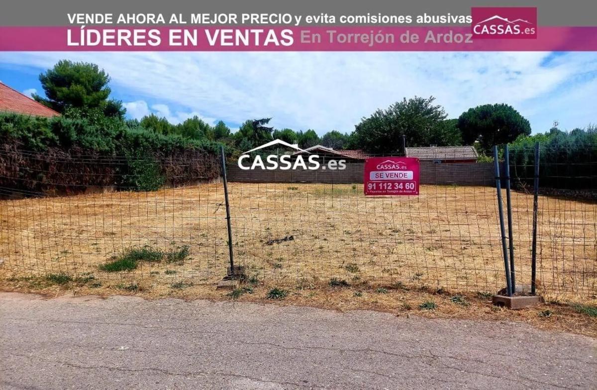 Terreno en venta en Paracuellos de Jarama, Madrid photo 2