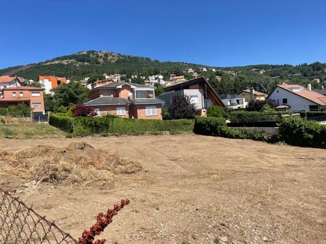 Terreno en venta en Miraflores de la Sierra, Madrid photo 5