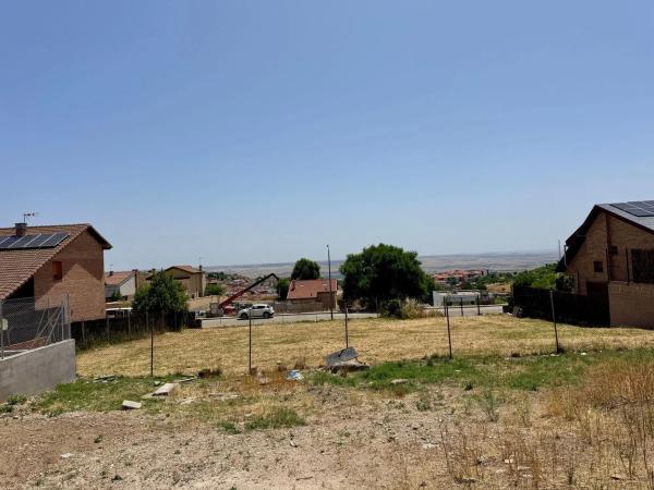 Terreno en calle Peña del Rey photo 1