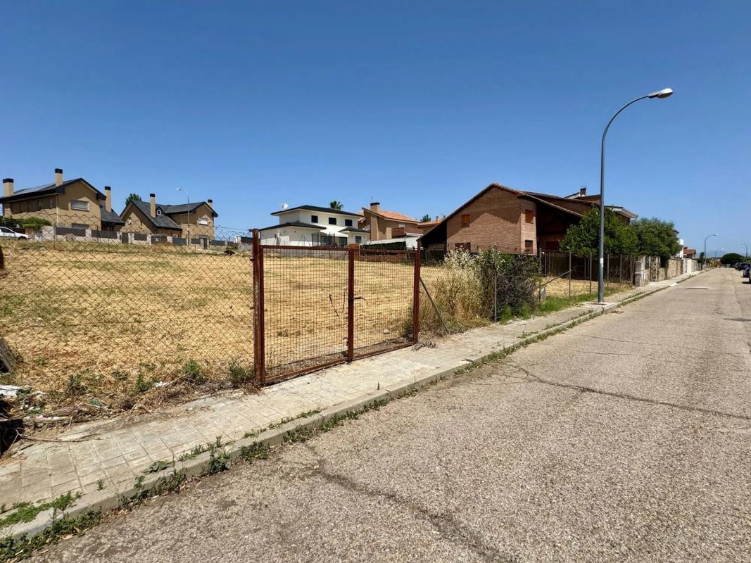 Land for sale in El Molar, Madrid photo 5
