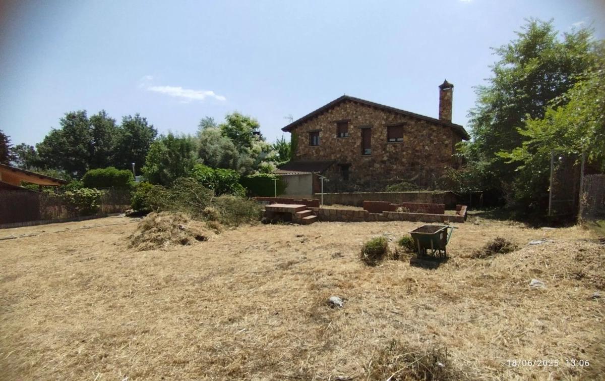 Terreno en venta en Lozoyuela-Navas-Sieteiglesias, Madrid photo 4