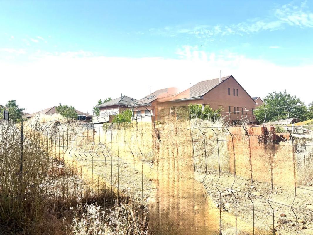Land for sale in Paracuellos de Jarama, Madrid photo 1