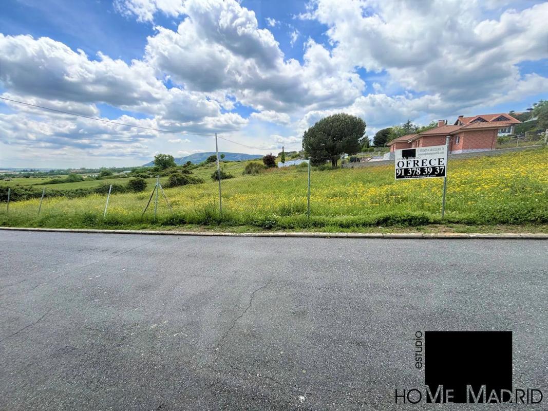 Terreno en venta en Manzanares el Real, Madrid photo 5