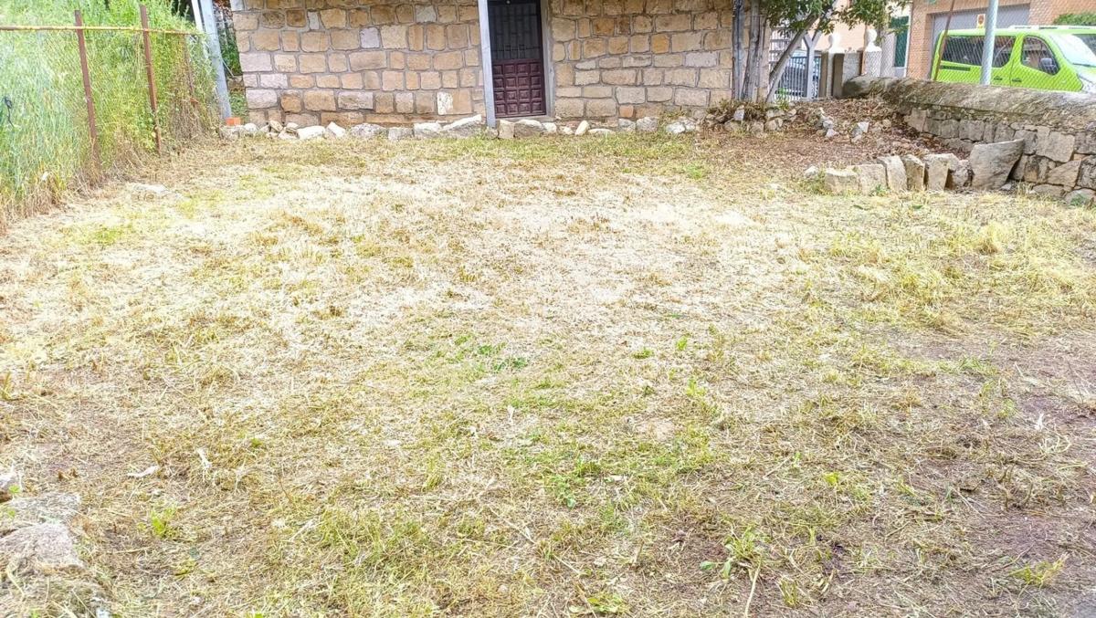 Terreno en venta en Manzanares el Real, Madrid photo 2
