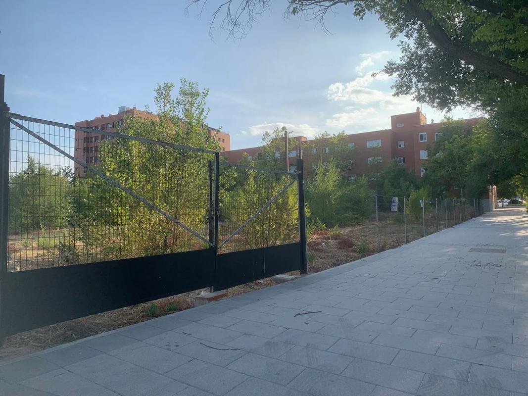 Terreno en venta en Tres Cantos, Madrid photo 2
