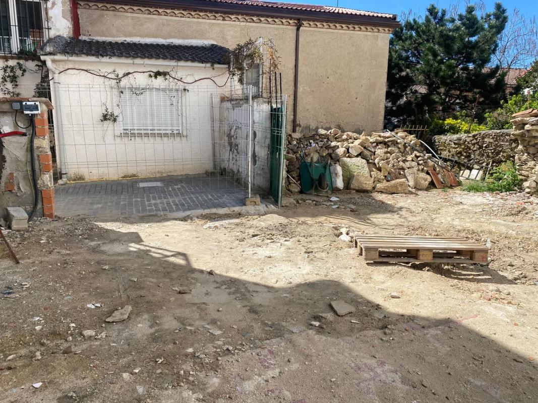 Terreno en venta en Miraflores de la Sierra, Madrid photo 4