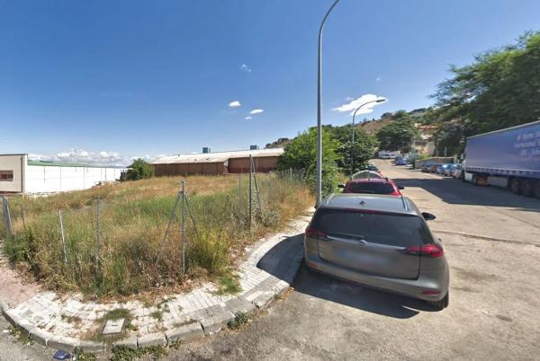 Terreno en calle de la Cuesta de los Carros thumbnail 1