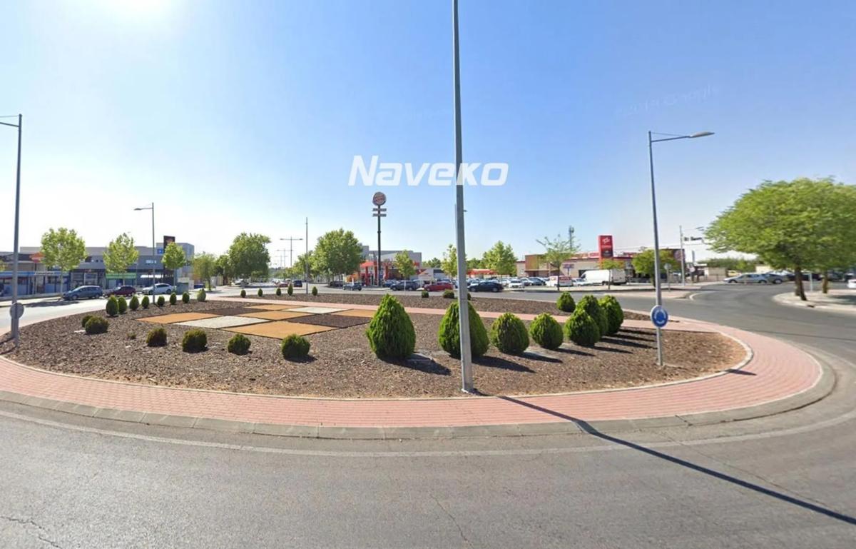Działka na sprzedaż w Tres Cantos, Madryt photo 1