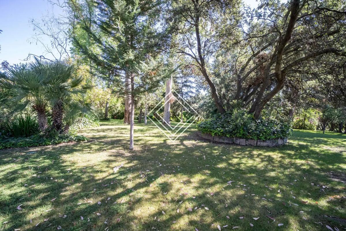 Terreno en venta en La Moraleja, Madrid photo 3