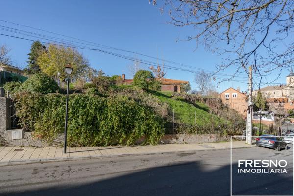 Terreno en calle Ajalvir photo 1