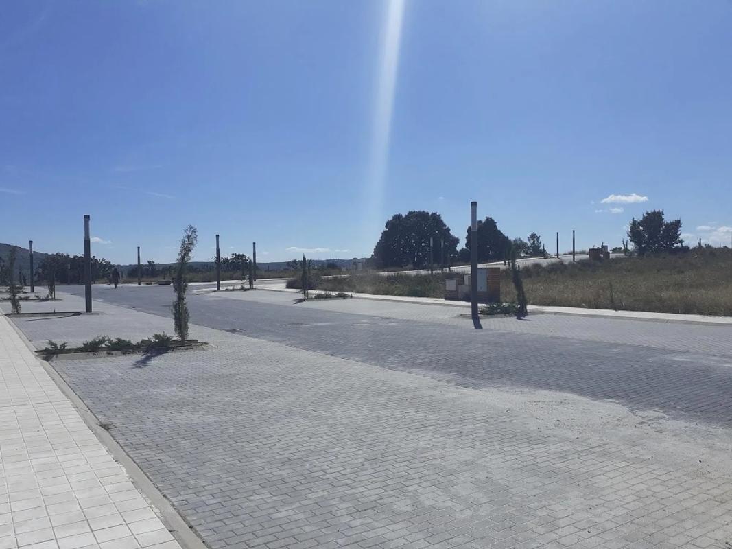 Участок земли на продажу в Мирафлорес-де-ла-Сьерра, Мадрид photo 1