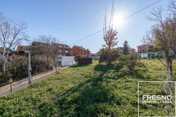 Terreno en calle Ajalvir photo 2