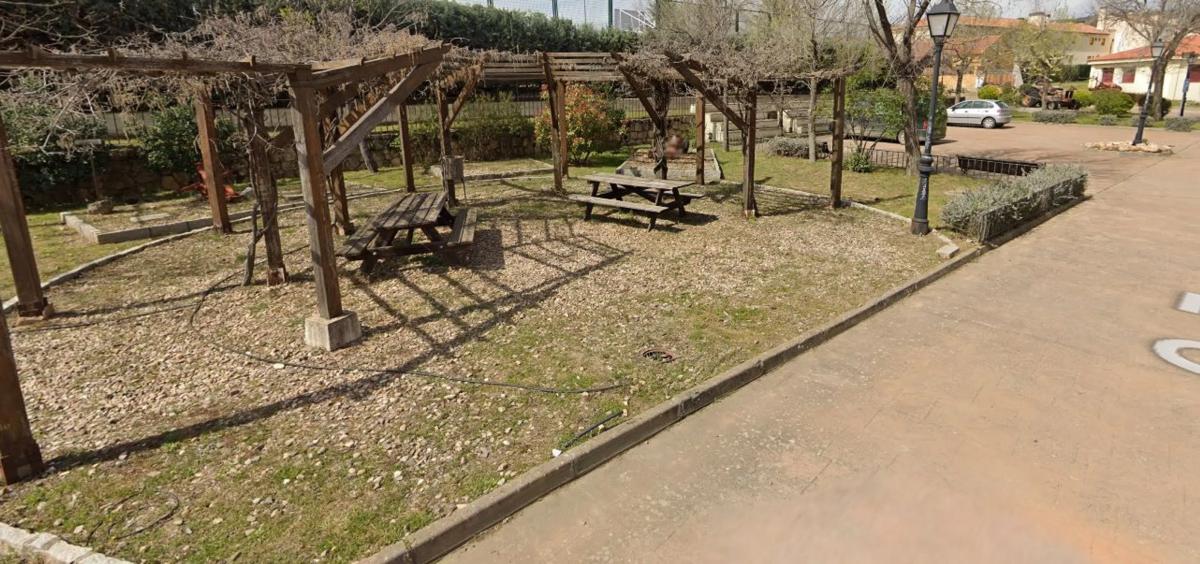 Terreno en venta en Torremocha de Jarama, Madrid photo 1