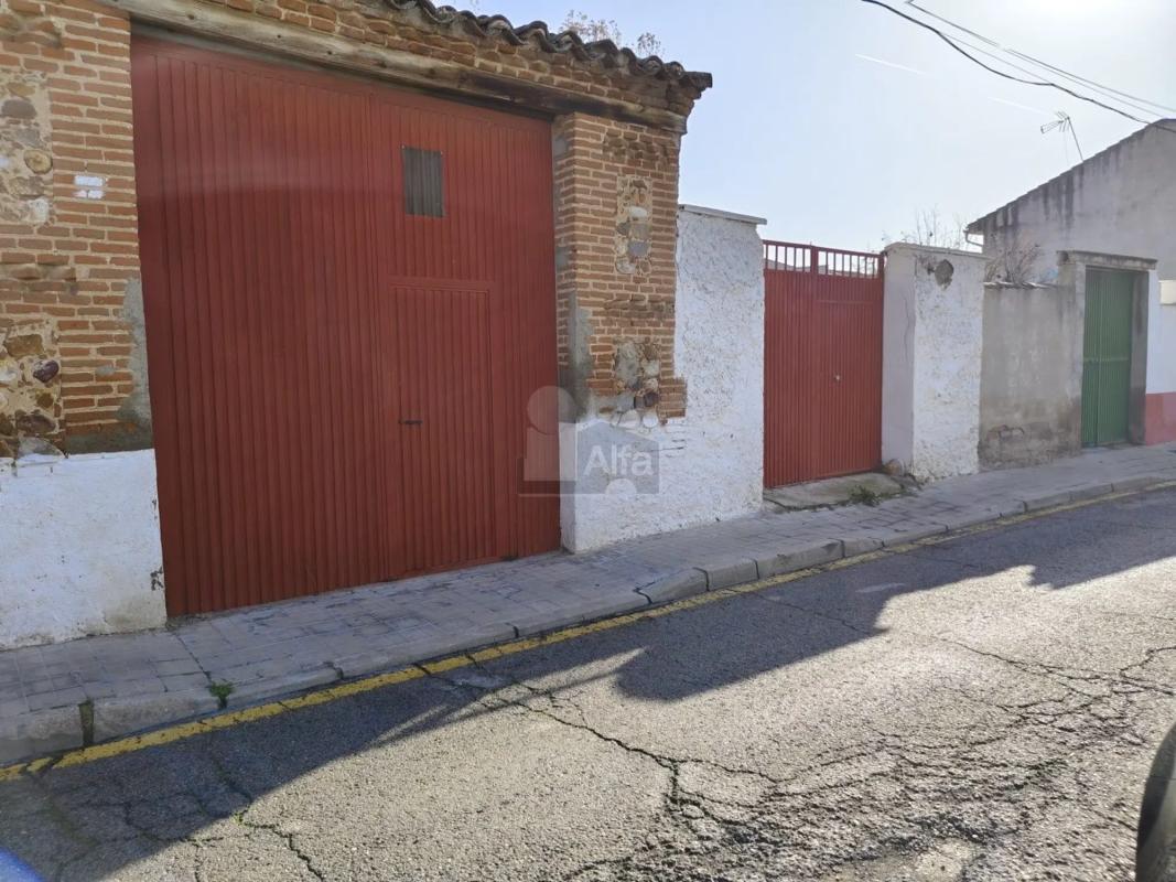 Terreno en venta en Fuente el Saz de Jarama, Madrid photo 1