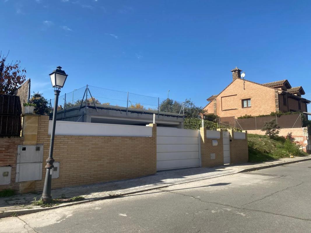 Terreno en venta en Guadalix de la Sierra, Madrid photo 3
