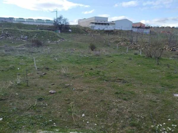 Terreno en calle Fuente del Toro, 19 photo 1