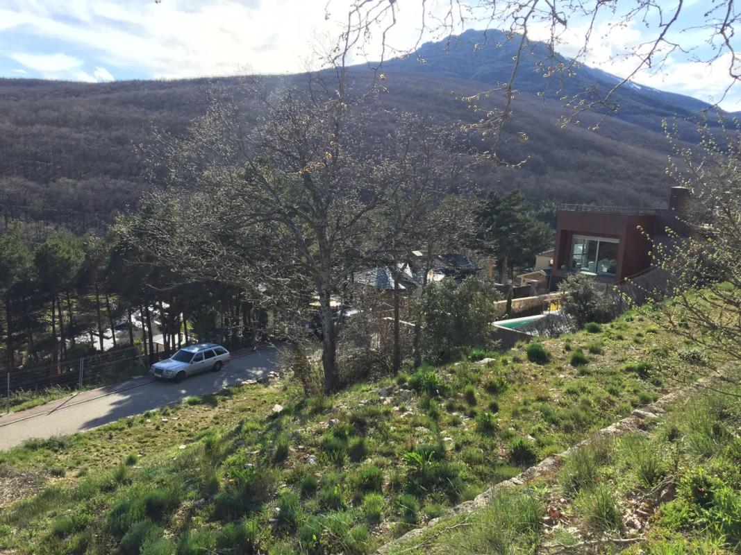 Land for sale in Miraflores de la Sierra, Madrid photo 2