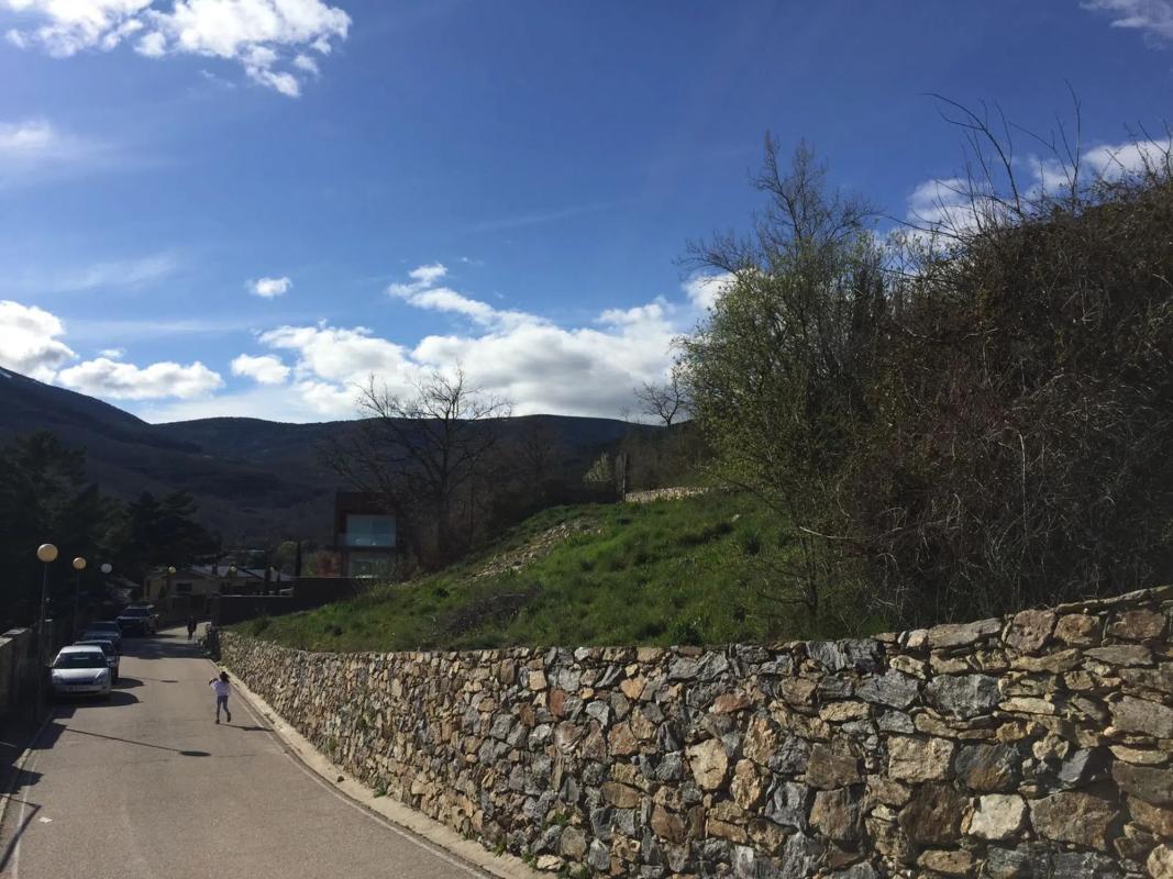 Land for sale in Miraflores de la Sierra, Madrid photo 5