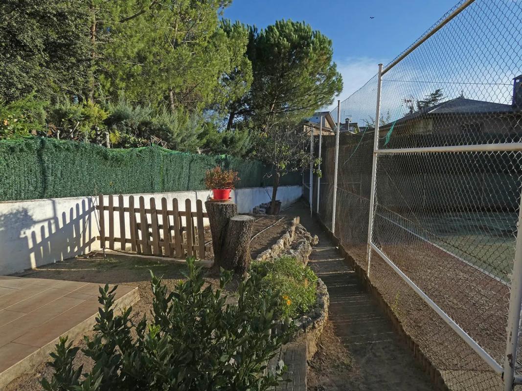 Terreno en venta en Guadalix de la Sierra, Madrid photo 5