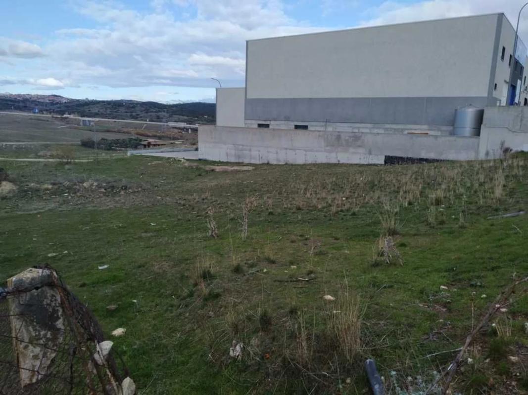 Land for sale in El Molar, Madrid photo 5