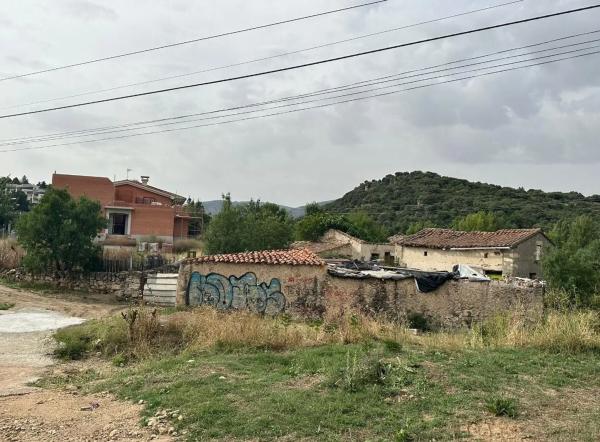 Terreno en calle del Espinar, 28 thumbnail 1