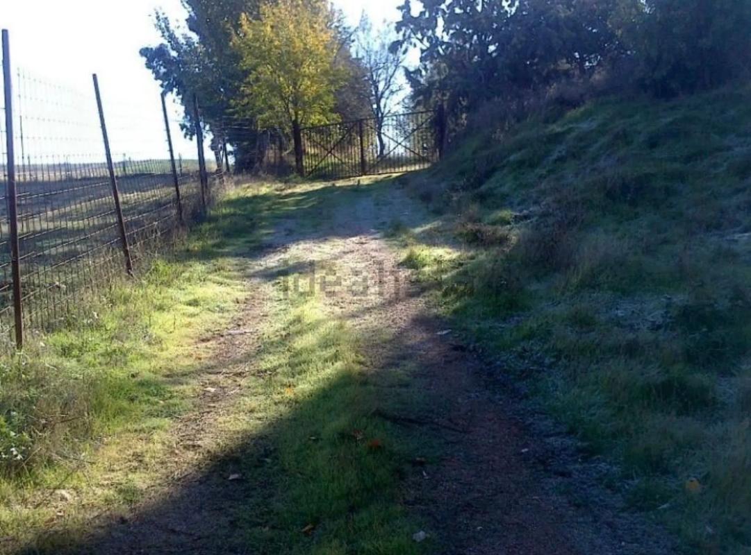 Terreno en venta en Algete, Madrid photo 1