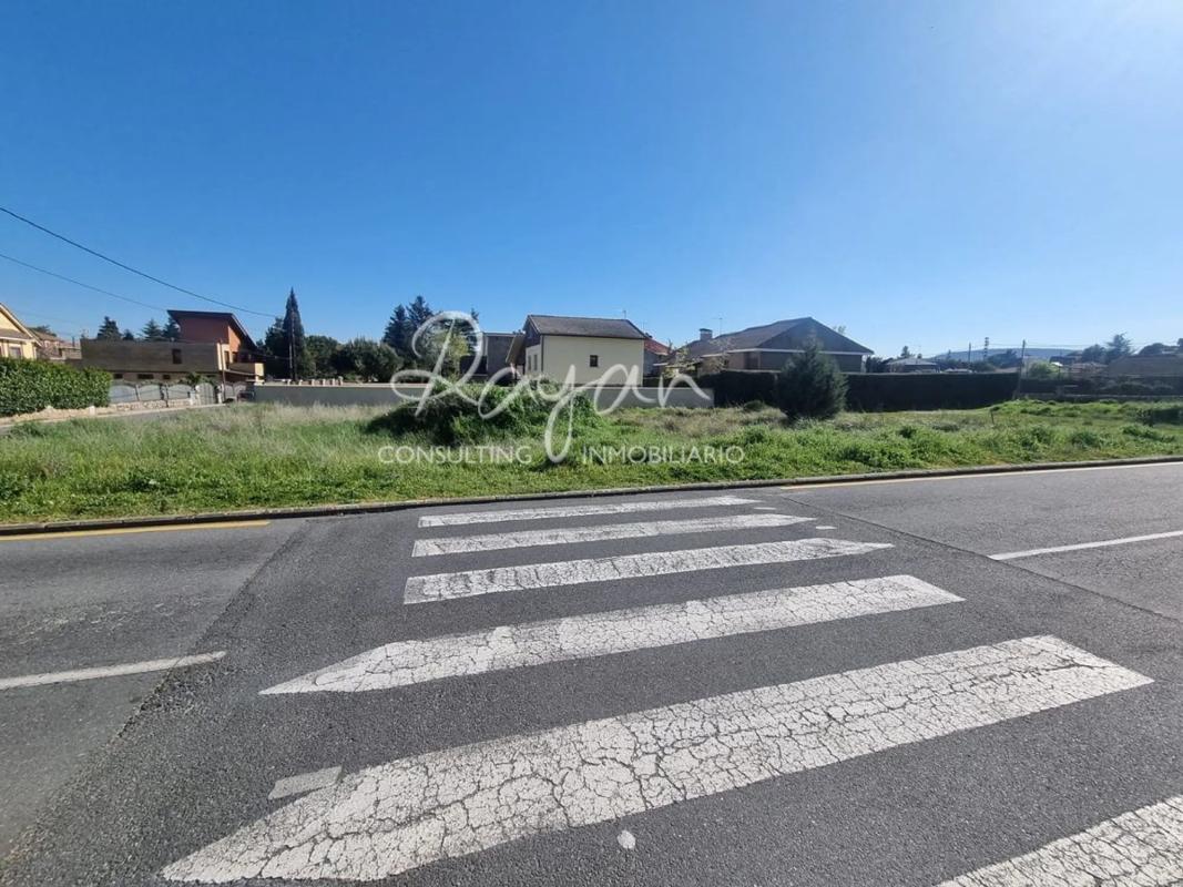 Terreno en venta en Manzanares el Real, Madrid photo 5