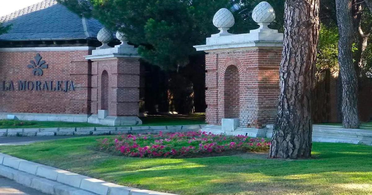 Działka na sprzedaż w La Moraleja, Madryt photo 4