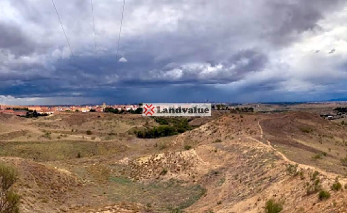 Участок земли на продажу в Паракуэльос-де-Харама, Мадрид photo 5