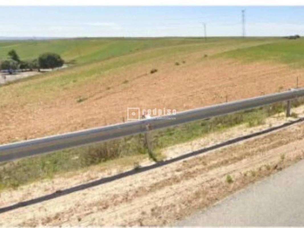 Terreno en venta en Ajalvir, Madrid photo 1