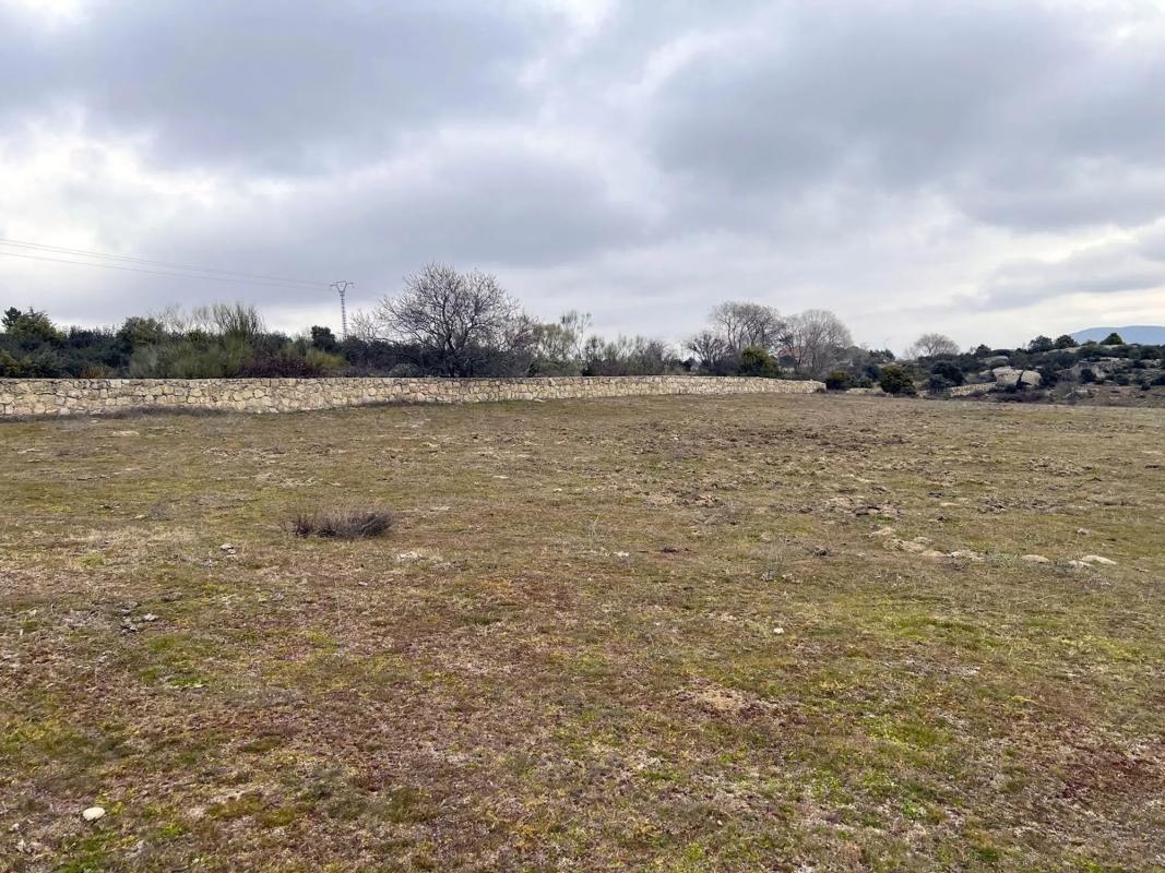 Terreno en venta en Berrueco, El, Madrid photo 4
