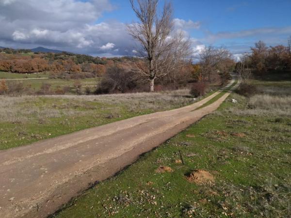 Terreno en carretera de Colmenar Viejo s/n thumbnail 2