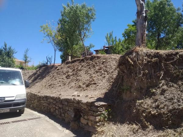 Terreno en travesía del Carbón, 5 thumbnail 3