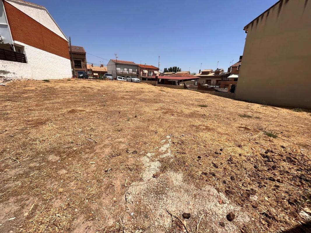 Terreno en venta en Daganzo de Arriba, Madrid photo 2