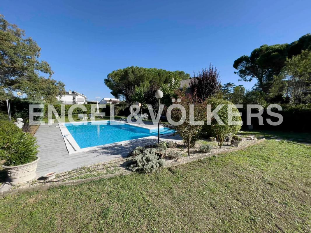 Terreno en venta en Guadalix de la Sierra, Madrid photo 2