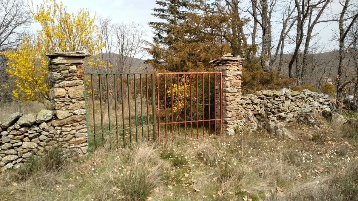Участок земли на продажу в Оркахо-де-ла-Сьерра, Мадрид photo 2