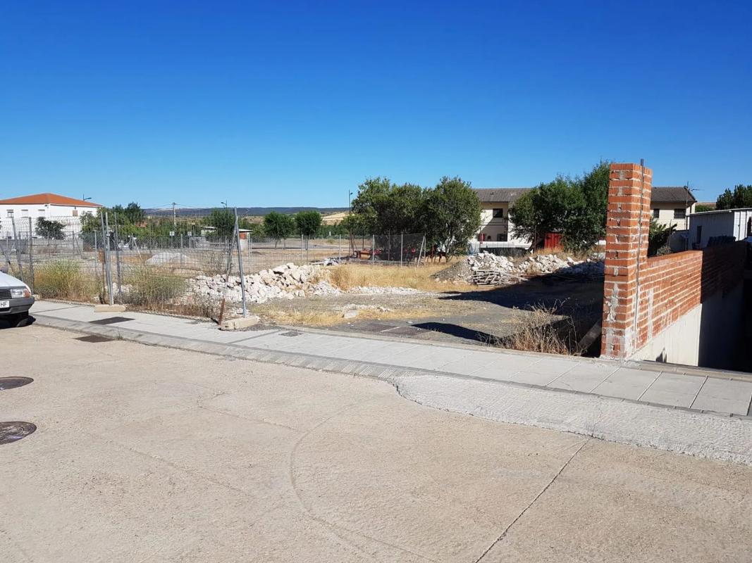 Terreno en venta en Patones, Madrid photo 2