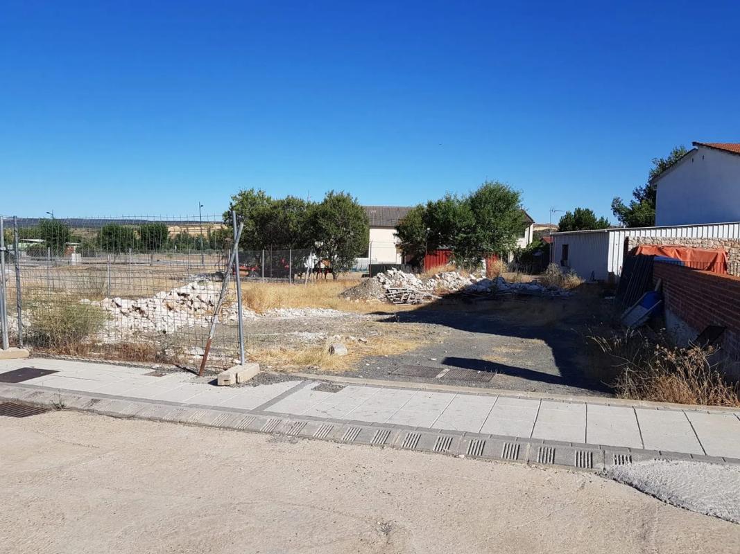 Terreno en venta en Patones, Madrid photo 4