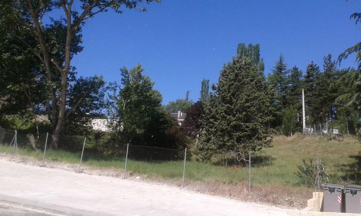 Działka na sprzedaż w Buitrago del Lozoya, Madryt photo 1