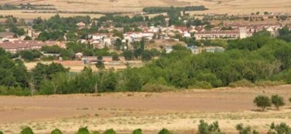 Terreno en camino Viejo de Madrid a Torrelaguna s/n photo 3