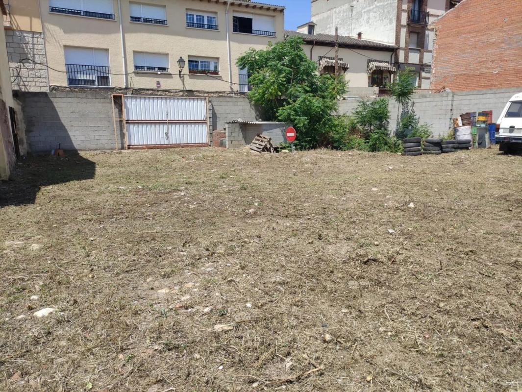 Terreno en venta en Torrelaguna, Madrid photo 1