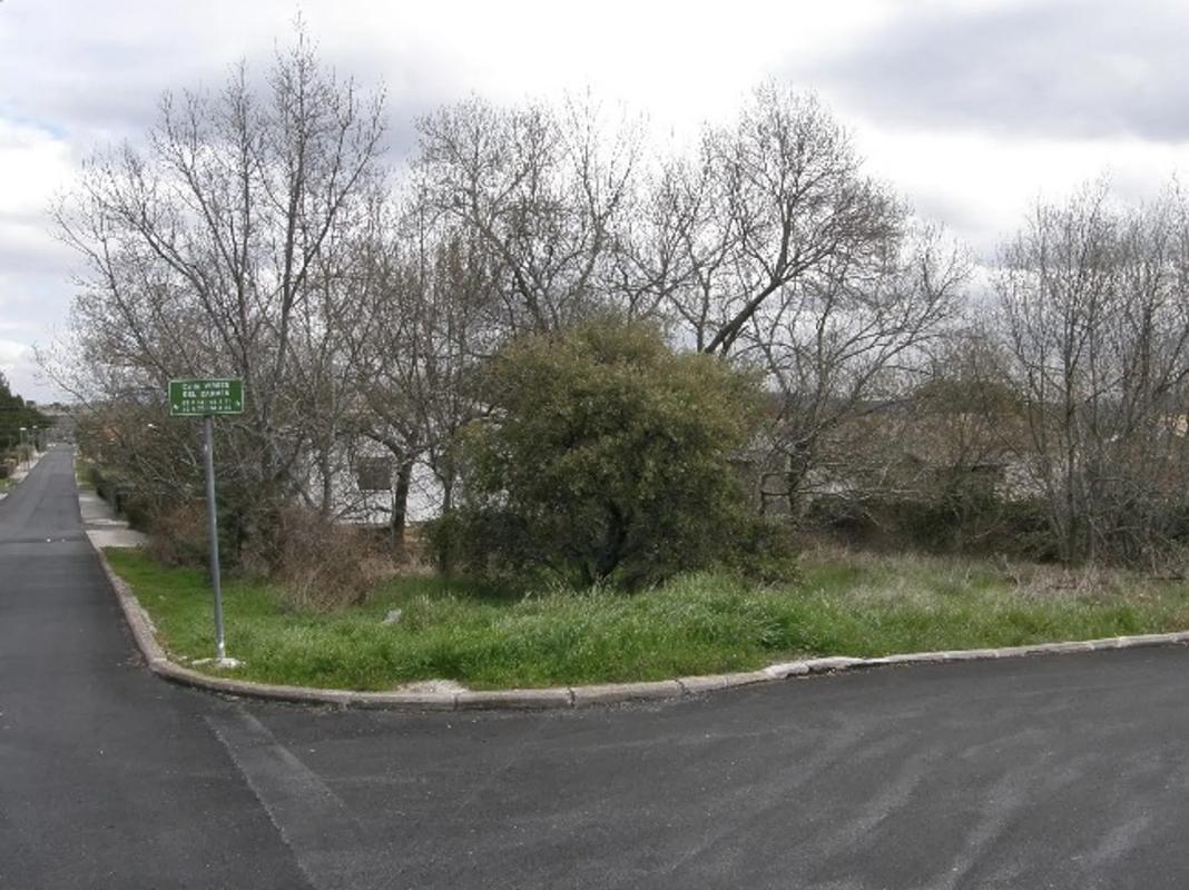 Terreno en venta en Manzanares el Real, Madrid photo 3