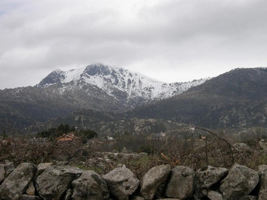 Terreno en venta en Manzanares el Real, Madrid photo 5