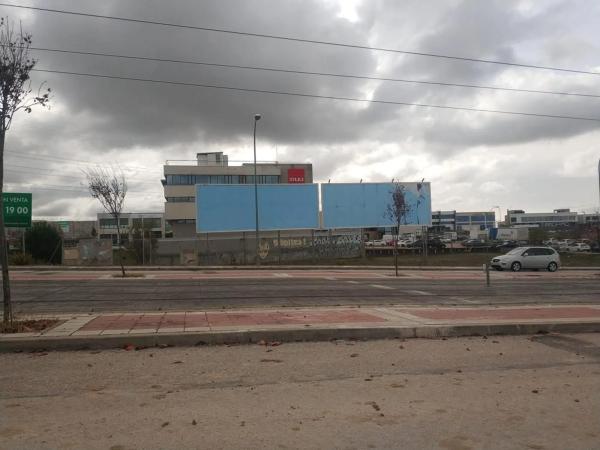 Terreno en avenida del Tranvía thumbnail 1